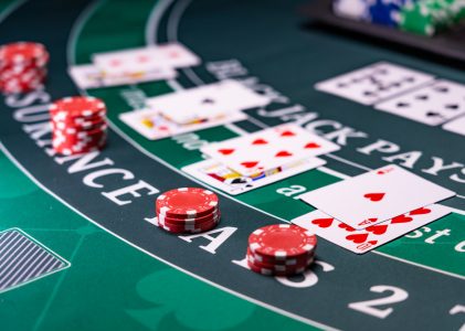 Blackjack: Understanding the main strategies